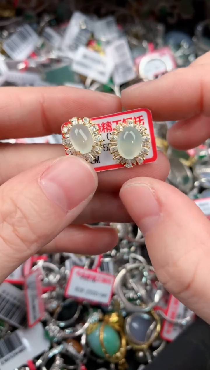 银S925镶嵌戒指翡翠888              10