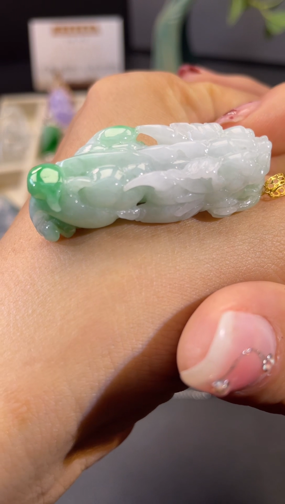 【闪购商品】翡翠颈饰18K金镶嵌17......