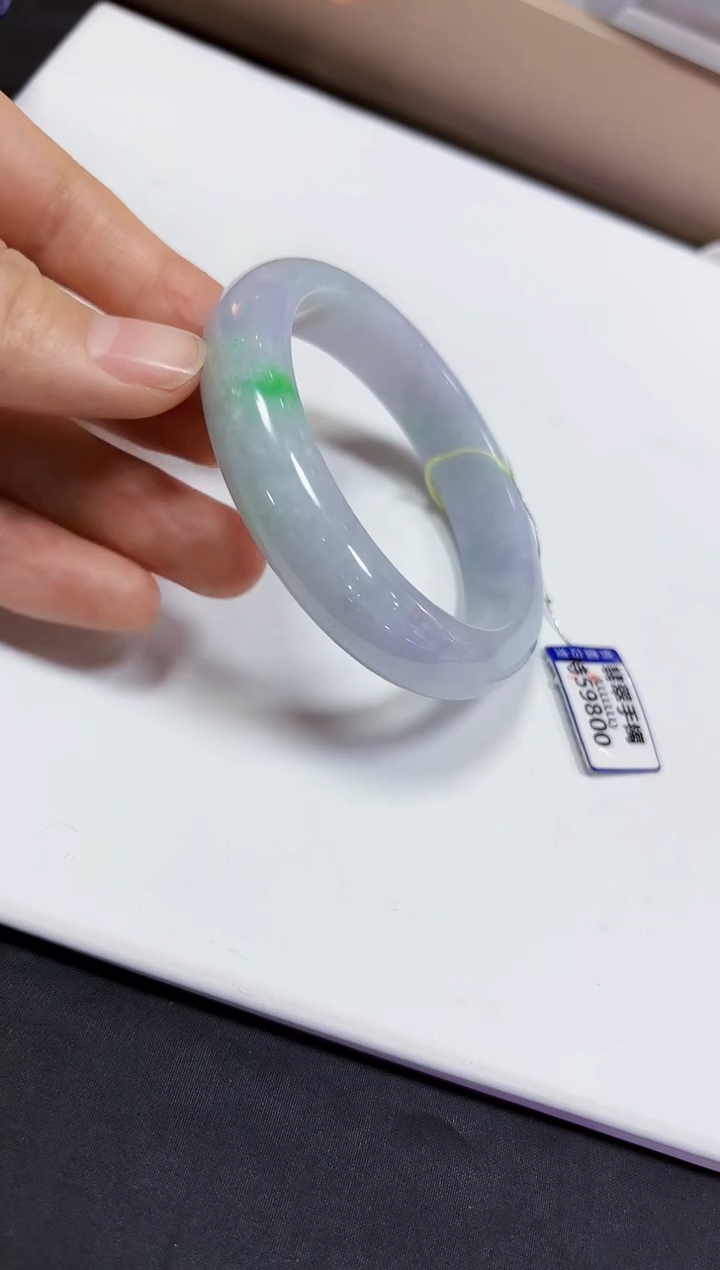 【闪购商品】翡翠颈饰未镶嵌57手镯