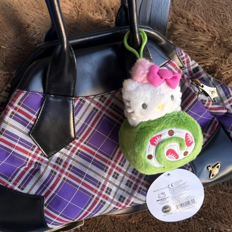 【洛杉矶限定】Hello Kitty 绿色抹茶卷Kitty钥匙扣玩偶