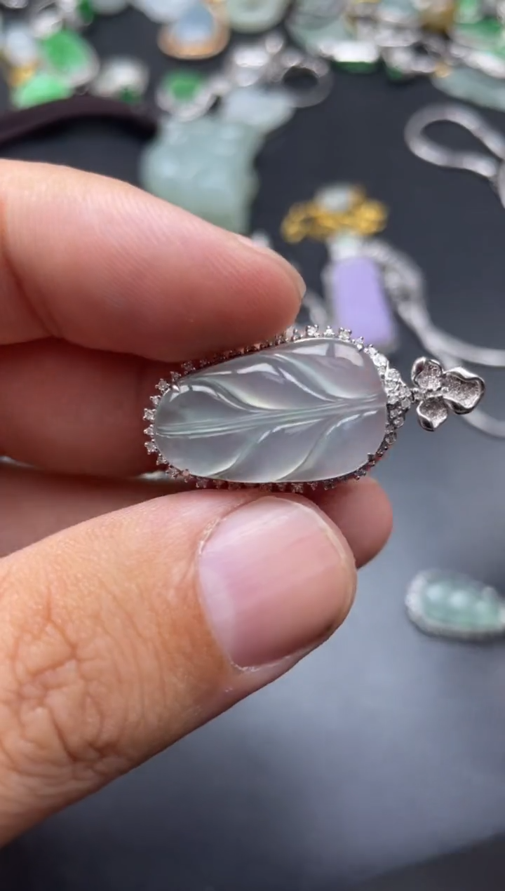 【闪购商品】翡翠颈饰18K金镶嵌lin寄售商品不退不换