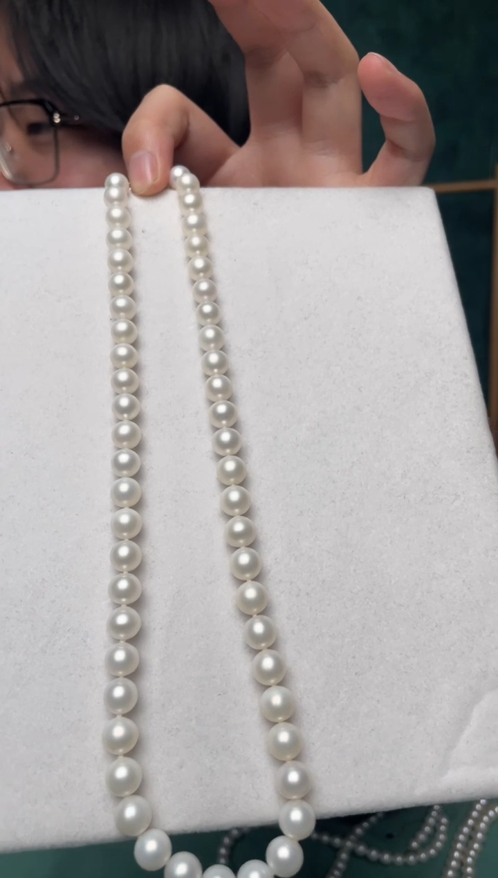 【闪购商品】淡水珍珠颈饰银S925镶嵌卡8绸缎冷白