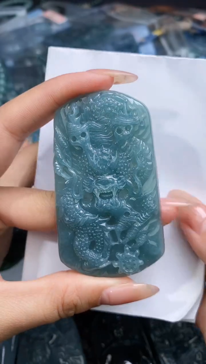 【闪购商品】翡翠颈饰未镶嵌             