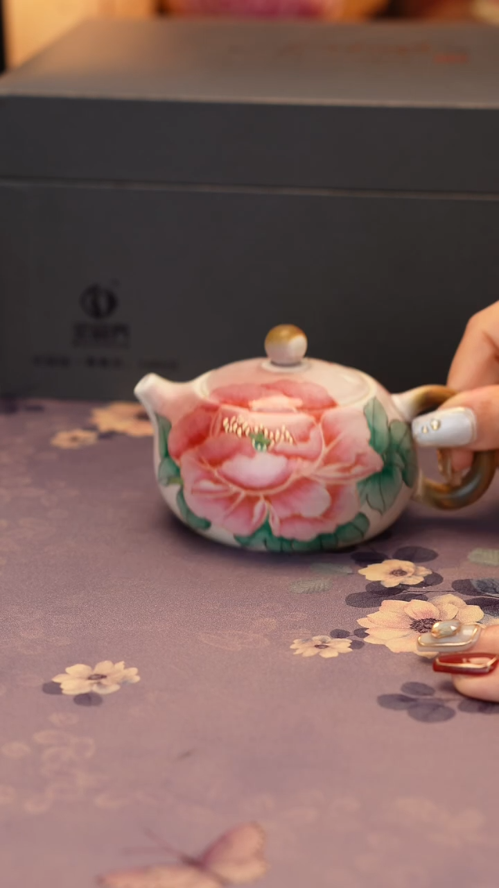 【闪购商品】国色芳华西施壶·····