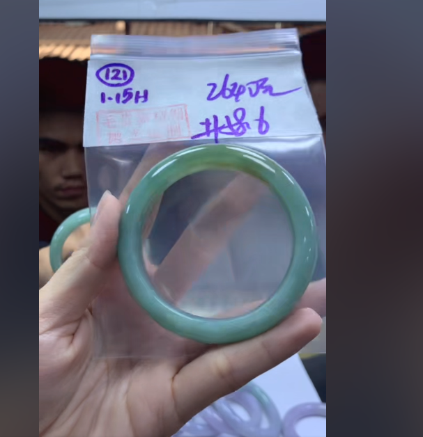 定制翡翠未镶嵌毛货需精细抛光121手镯58.6+2640元+拍一发一