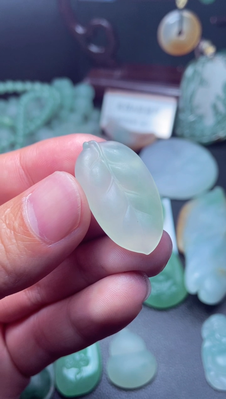 未镶嵌定制翡翠牛**饭a货翡翠