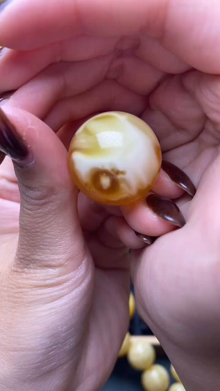 【闪购商品】琥珀裸石未镶嵌蜜蜡.12