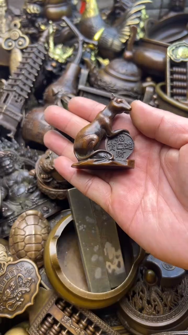 精美铜器，点击下单