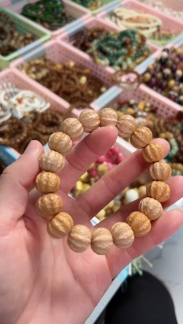 【闪购商品】菩提根/象牙果手串猴头京八棱 全品