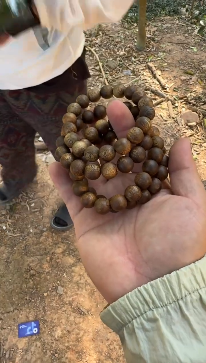 【闪购商品】沉香沉香碎屑乌身圆珠单圈1.2*10 多样性发一