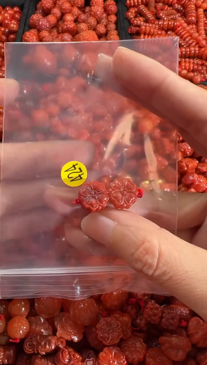 【闪购商品】南红玛瑙颈饰未镶嵌2