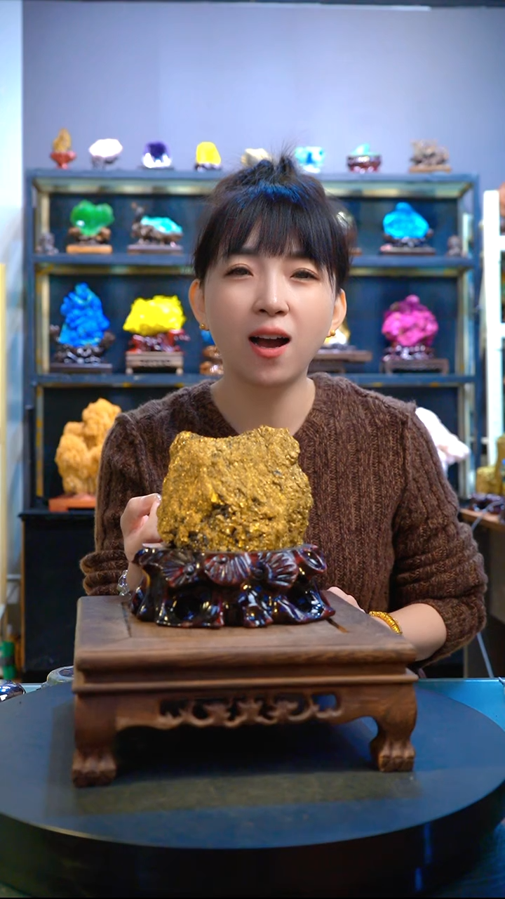 石材精品矿物晶体摆件