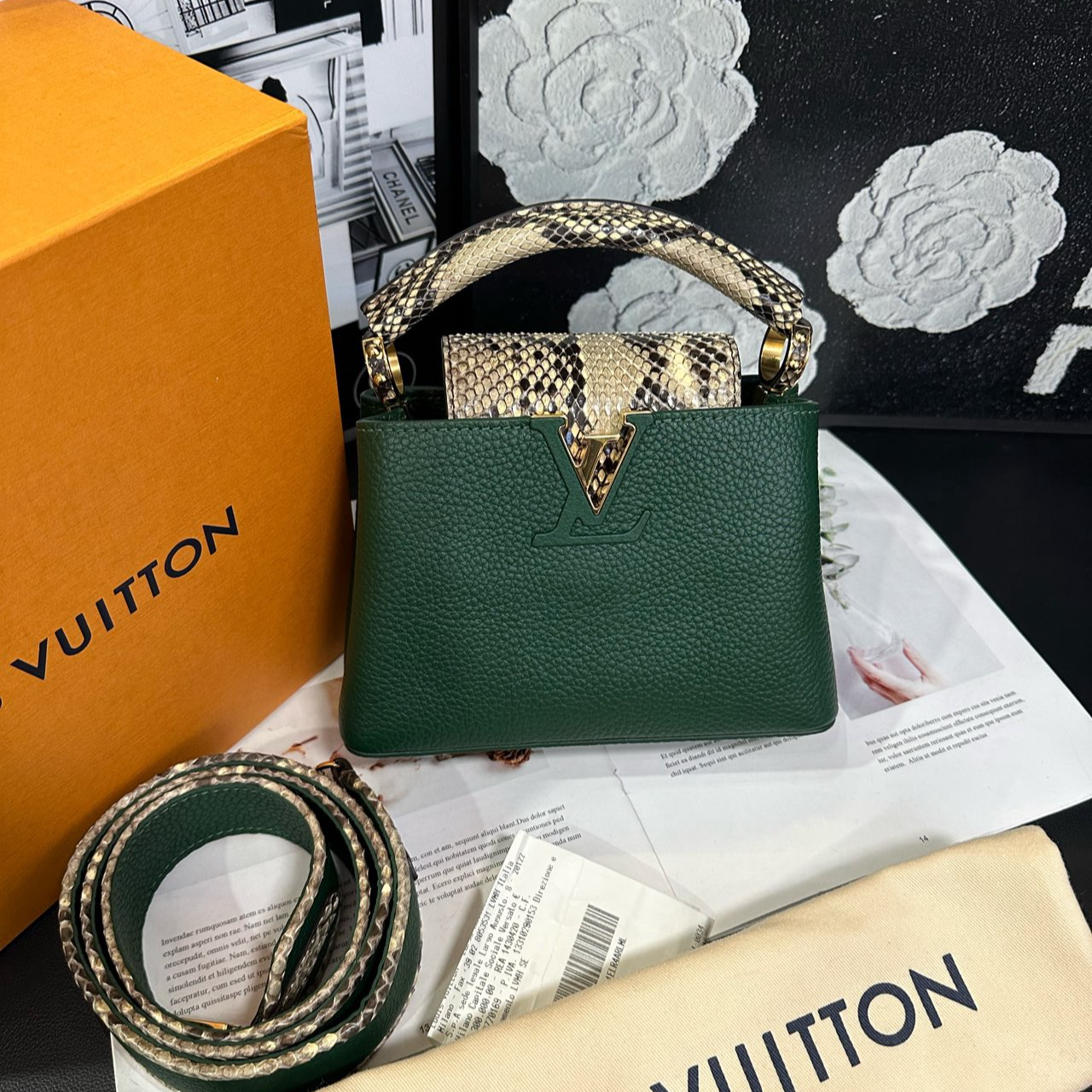 95新 LouisVuitton/路易威登 lv绿拼皮单肩包mini19年B2582