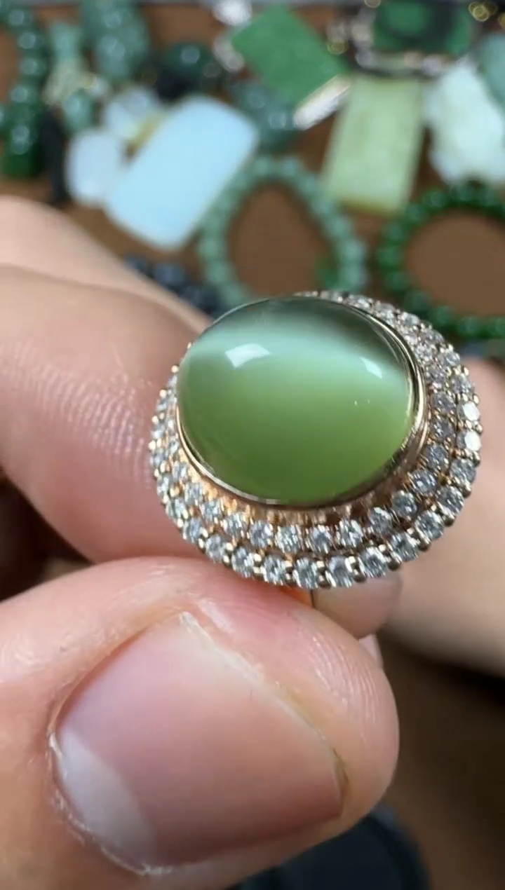 颈饰18K金镶嵌和田玉5