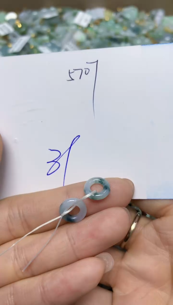 【闪购商品】翡翠挂件未镶嵌 天然翡翠A货