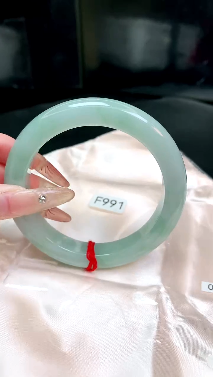 【闪购商品】翡翠手镯未镶嵌缅甸天然A货翡翠