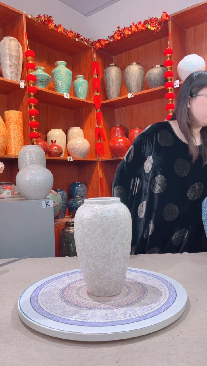 【闪购商品】瓶茶白 中号 陶瓷花瓶无花