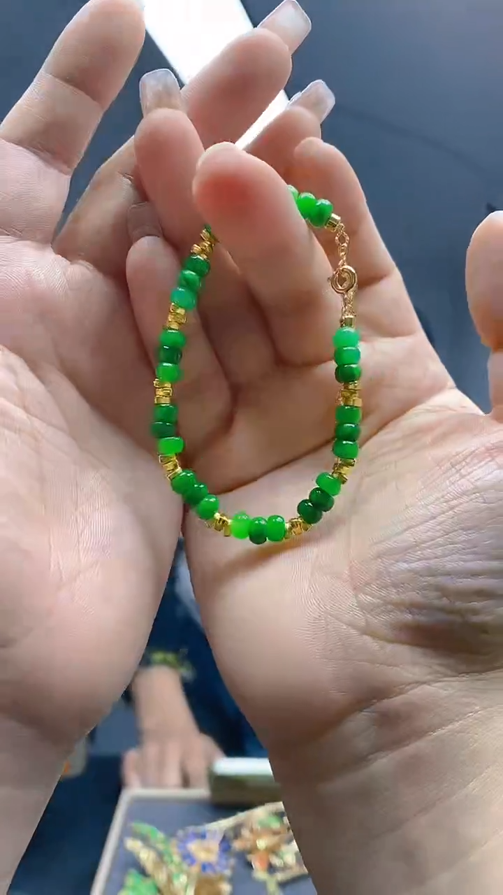 【闪购商品】翡翠耳饰合金258翡翠手链