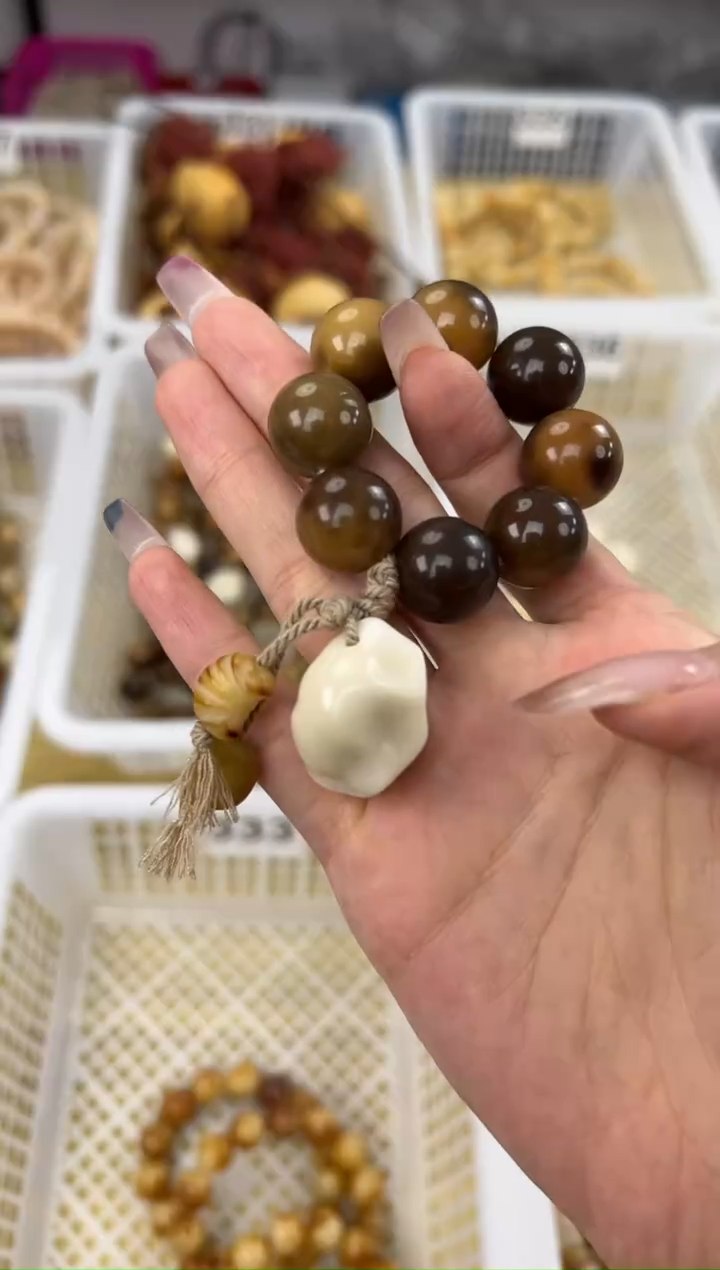手串菩提根/象牙果卡15圆珠手捻阴皮飘花332