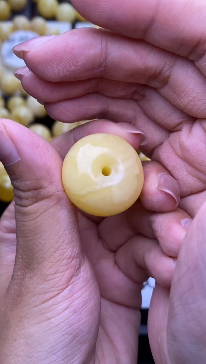 裸石琥珀未镶嵌 大小姐珠宝88