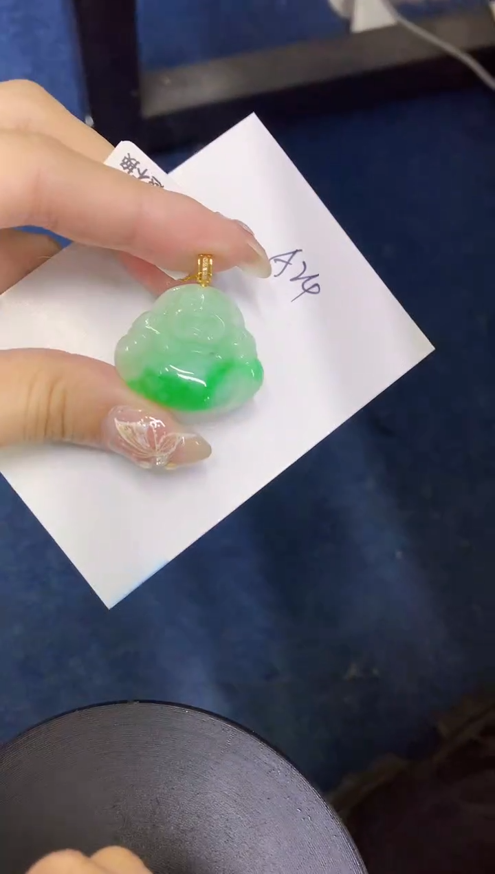 【闪购商品】翡翠颈饰18K金镶嵌0000000000