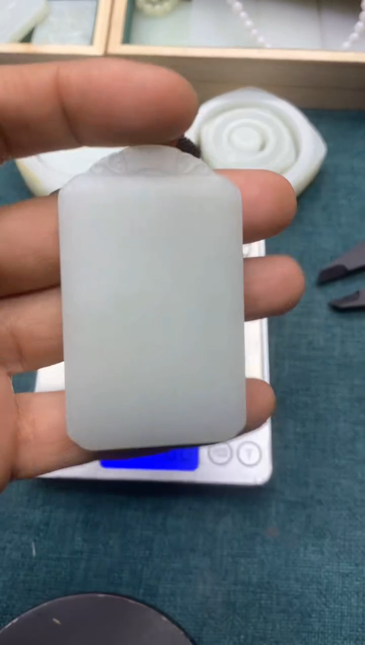 【闪购商品】定制和田玉精品挂件