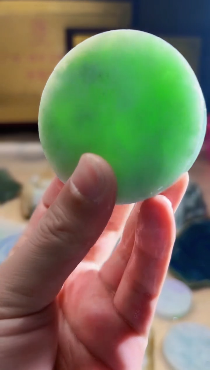 翡翠挂件未镶嵌A货张麦8592