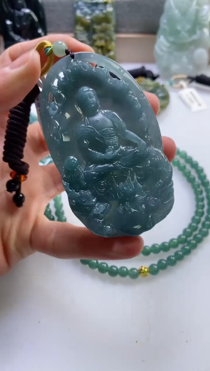 【闪购商品】翡翠挂件未镶嵌            