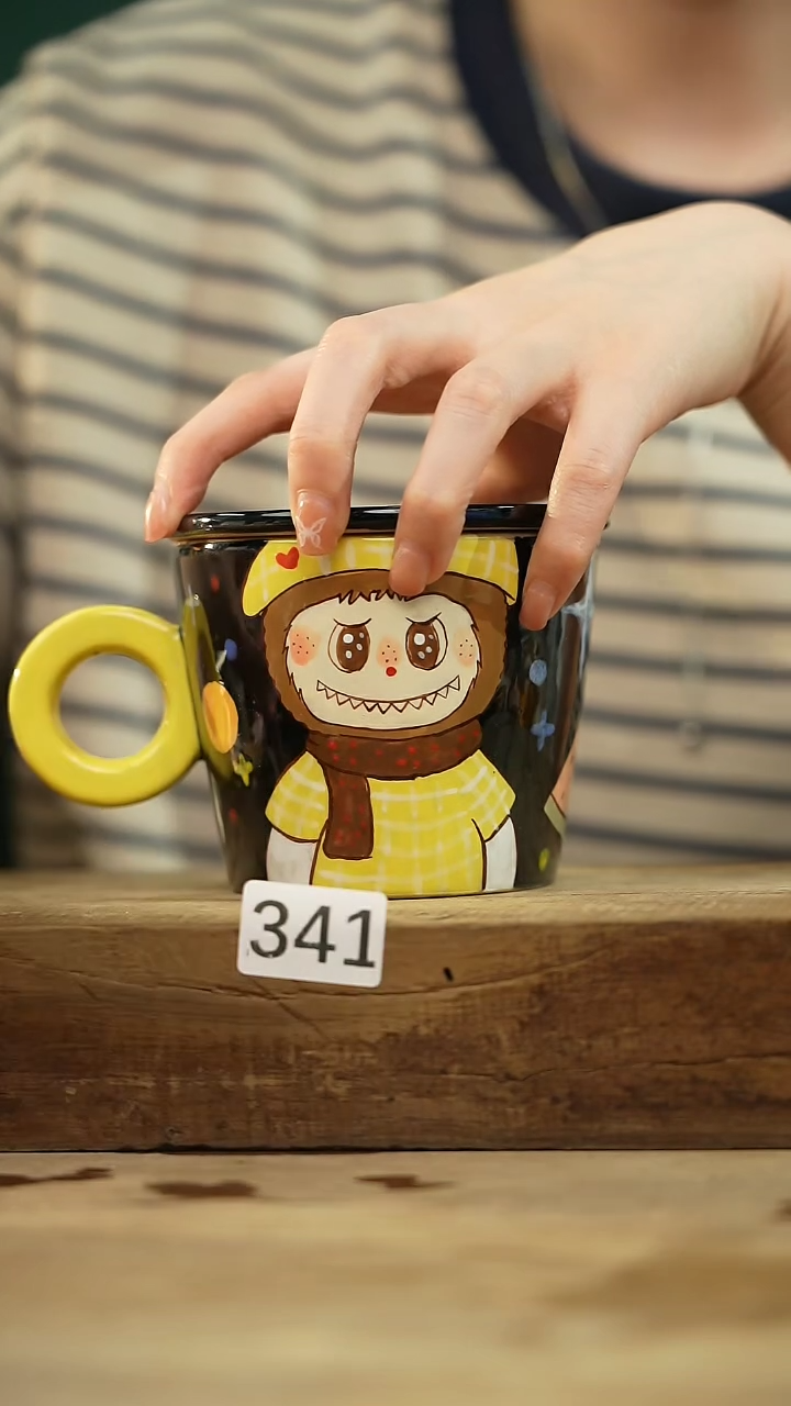 【闪购商品】瓷片设计师手绘重工咖啡杯 乘以（阿颜专属 ）