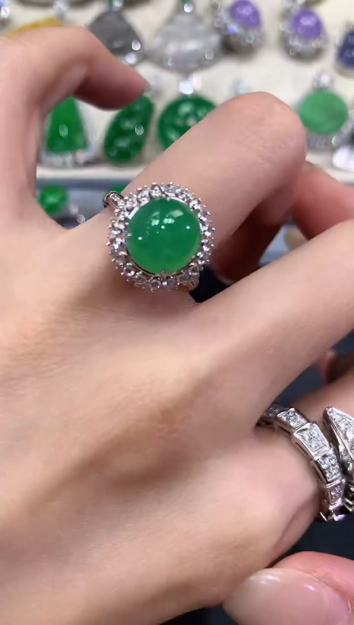 【闪购商品】翡翠戒指18K金镶嵌f15        