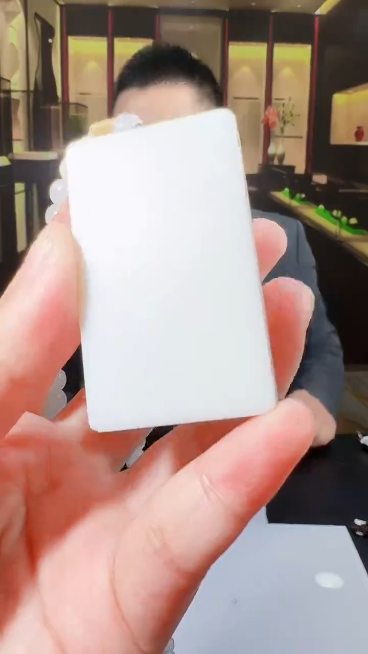 定制和田玉玉润名家天然和田玉（拍一发一）