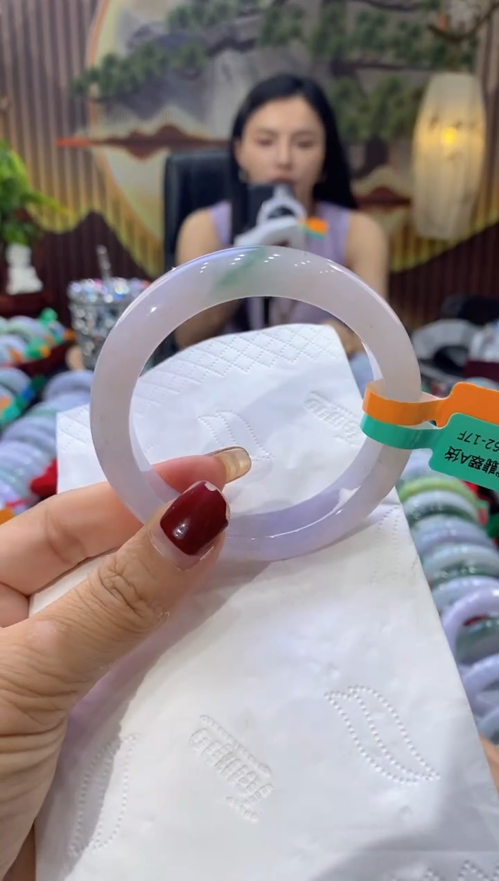 翡翠手镯未镶嵌多人09435