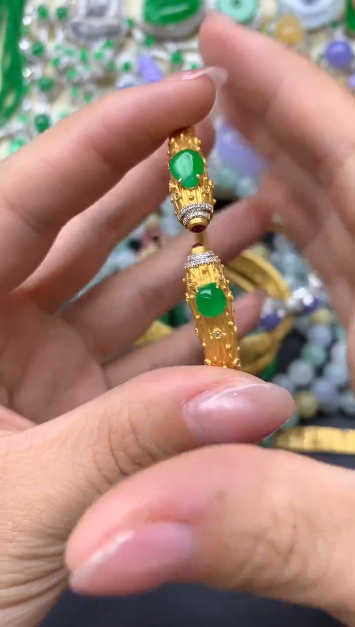 【闪购商品】翡翠手镯18K金镶嵌628中国好珍宝