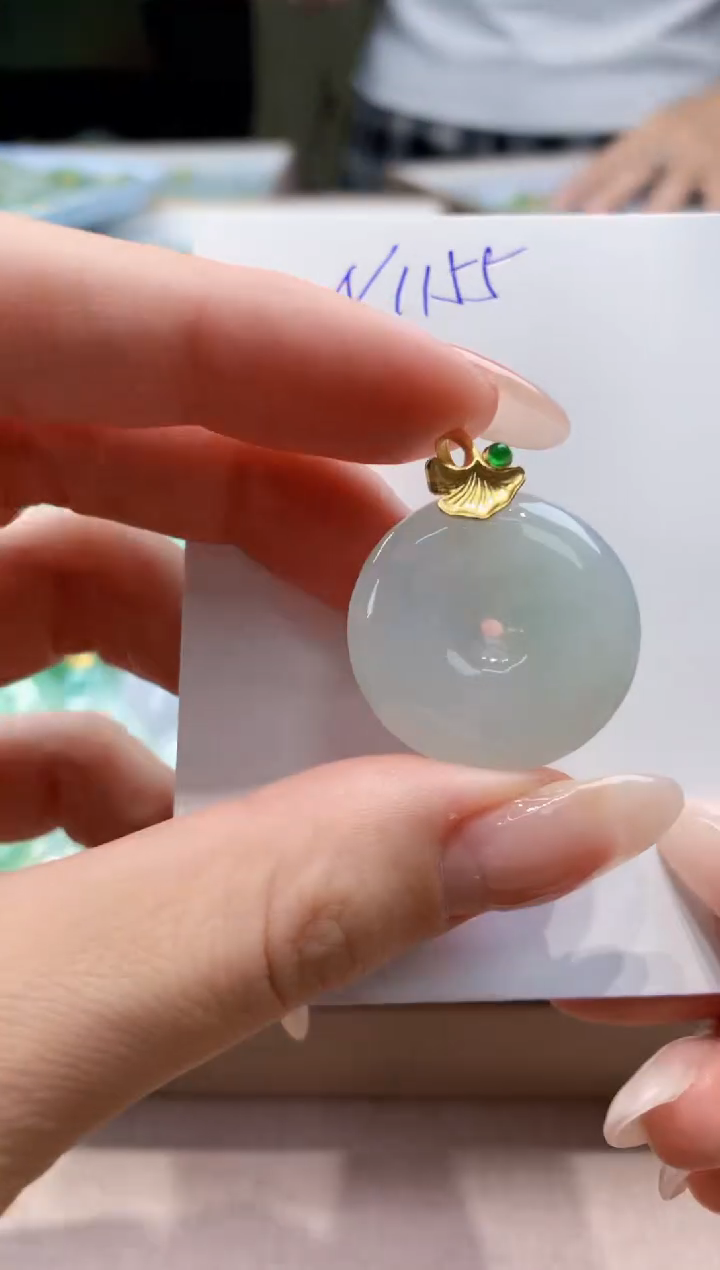翡翠未镶嵌颈饰天然缅甸a货翡翠