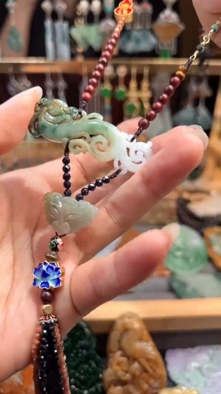 【闪购商品】翡翠挂件未镶嵌翡翠