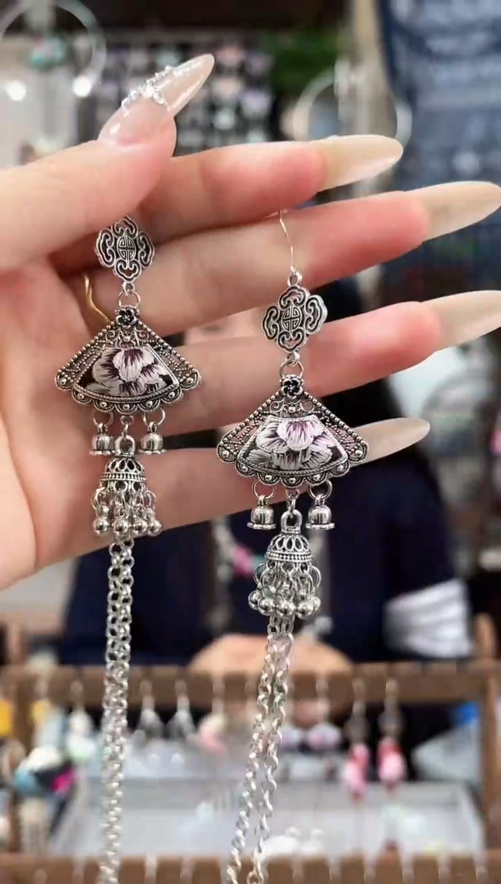 织绣民族风非遗老绣饰品126