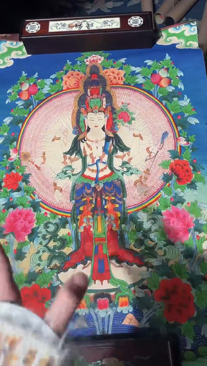 卷轴画龙妹的唐卡tk16085