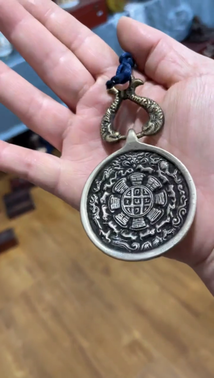 【闪购商品】摆件宫廷影视老旧工艺摆件