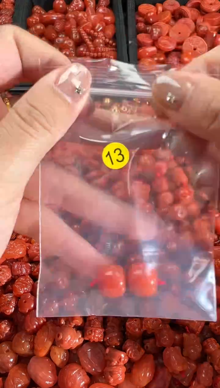 【闪购商品】南红玛瑙颈饰未镶嵌1