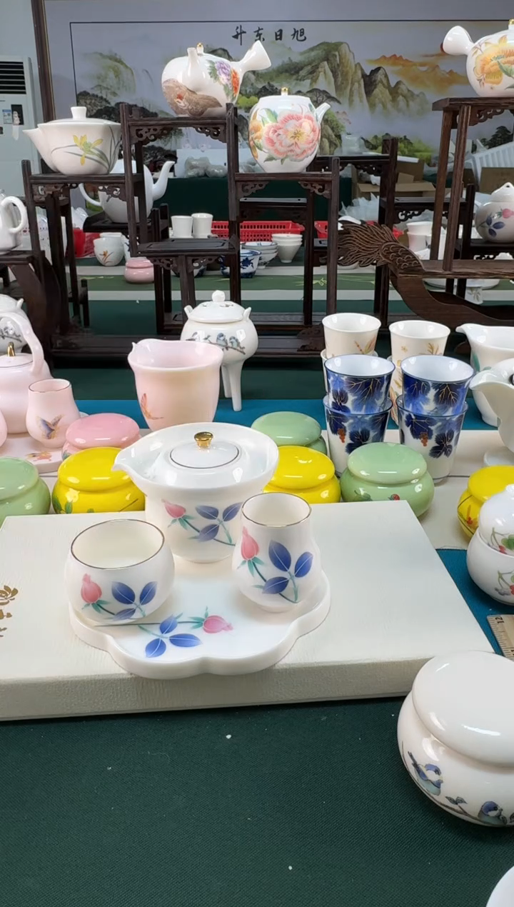 【闪购商品】瓷器 ······.......