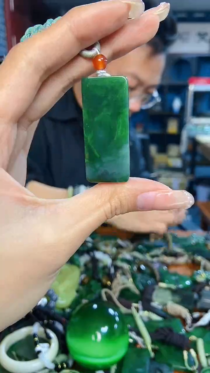 未镶嵌和田玉挂件1