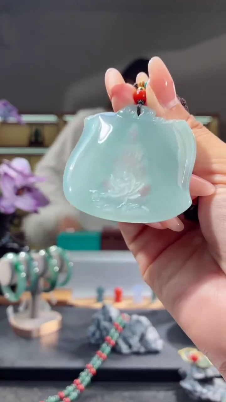 吊坠(不含链)未镶嵌翡翠观音