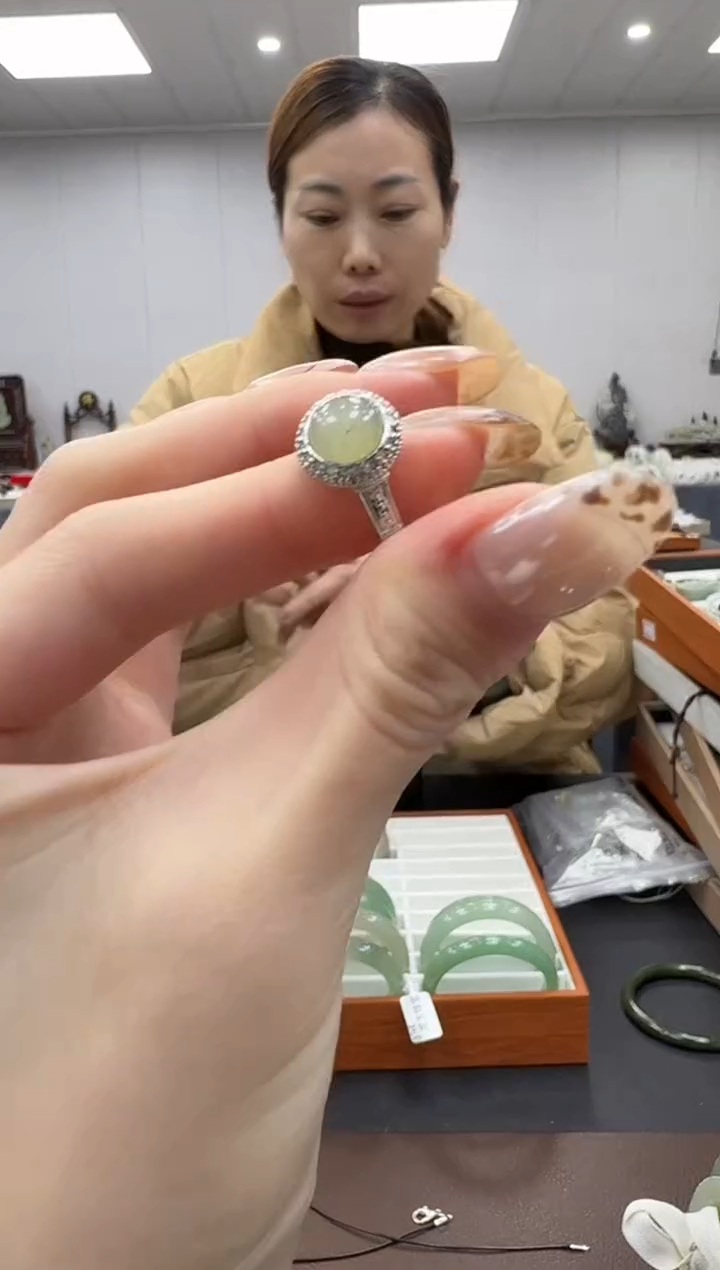 未镶嵌戒指和田玉多样性发其一ly