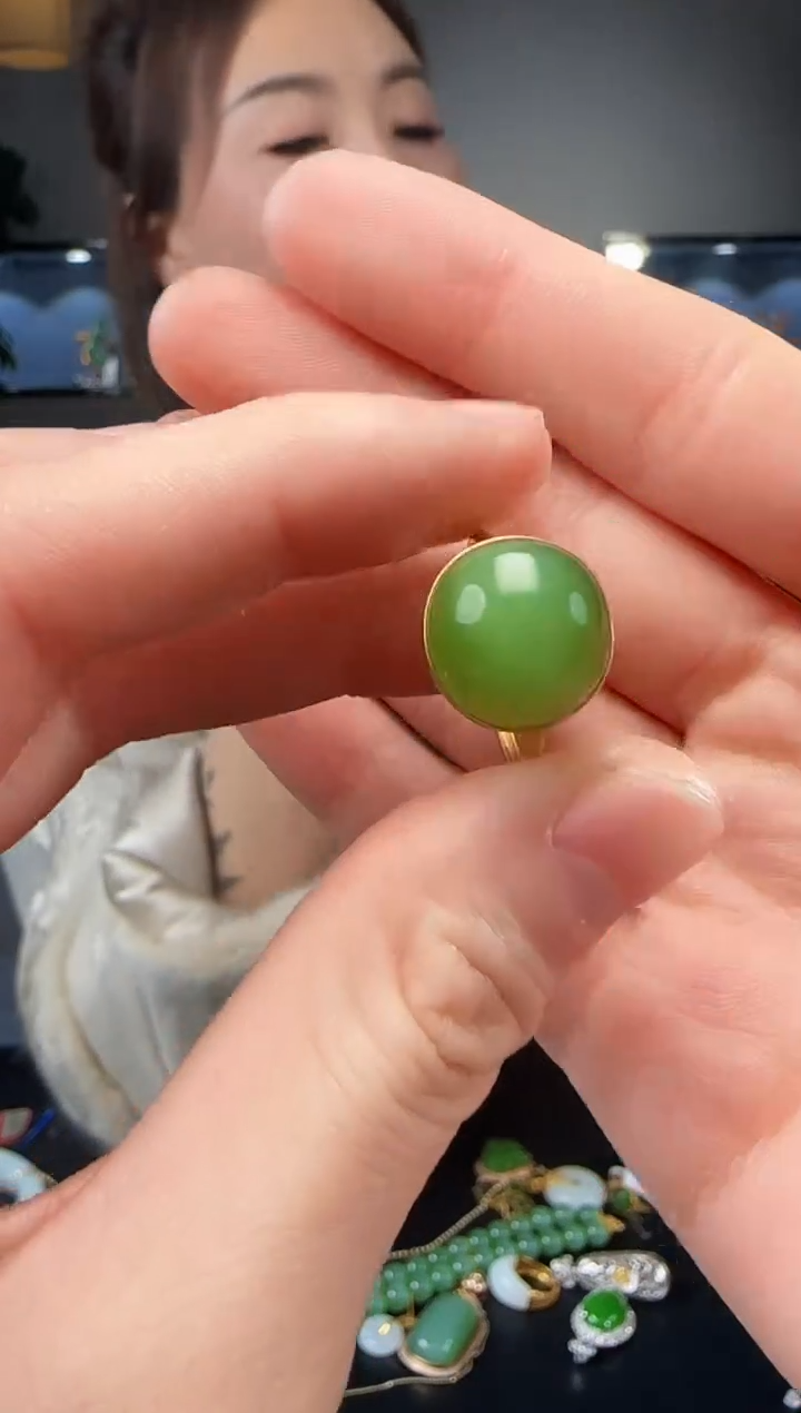 【闪购商品】和田玉戒指18K金镶嵌1