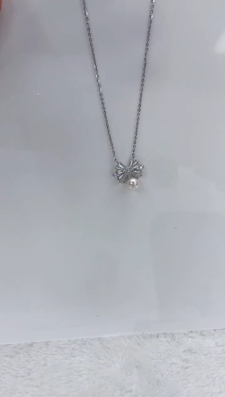 【闪购商品】海水珍珠颈饰银S925镶嵌海水珍珠项链