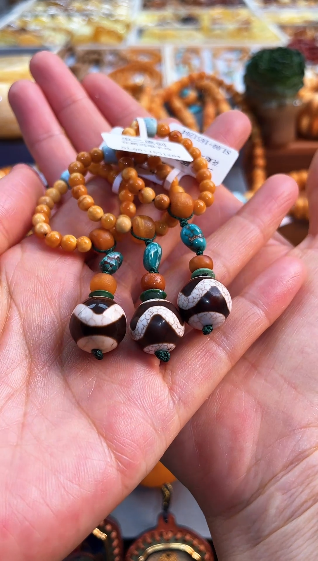 【闪购商品】琥珀裸石未镶嵌滴溜多样发其一