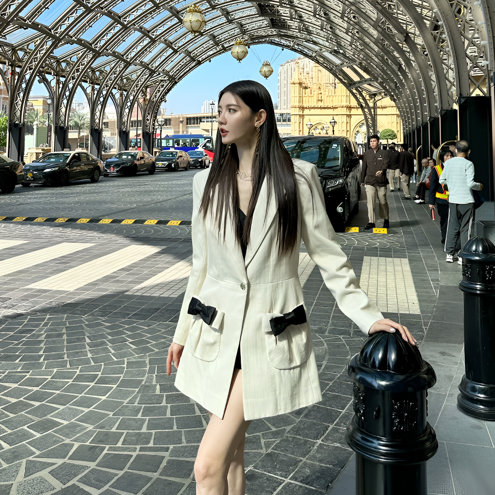 99新 Chanel/香奈儿 米色蝴蝶结中长款西装外套/34码/编号0321