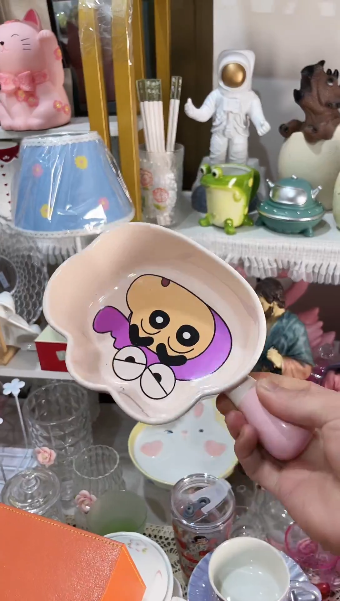 粉色蜡笔小新手柄碗