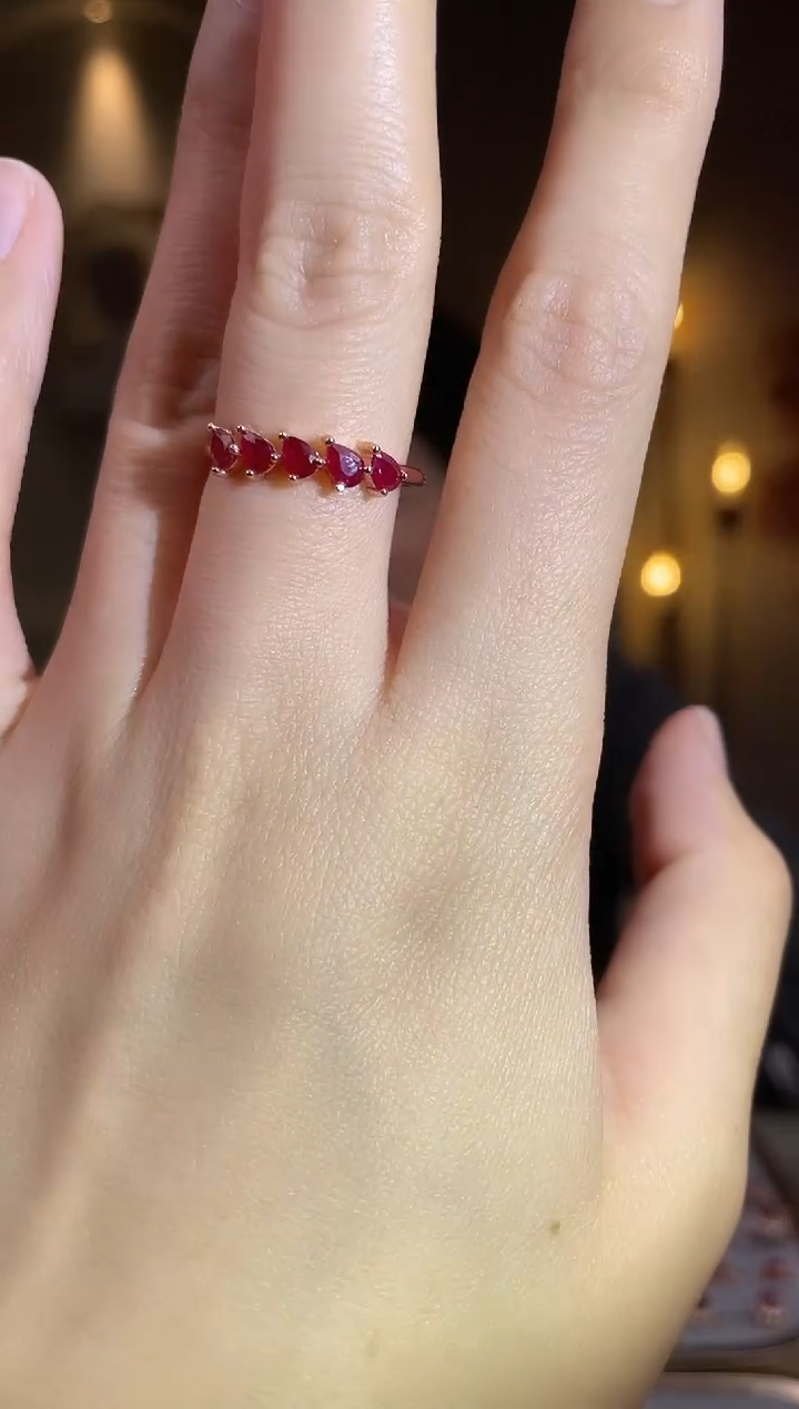 银S925镶嵌手饰红宝石手饰