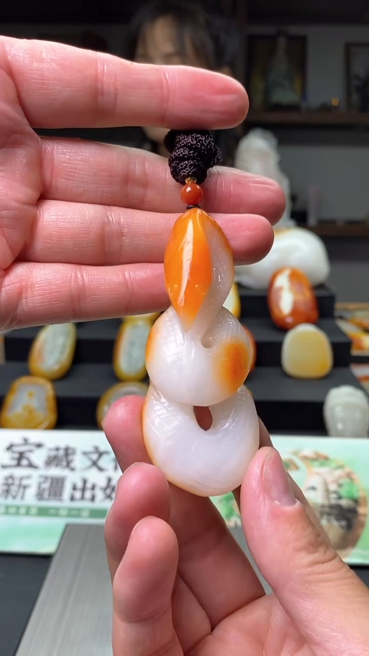 和田玉未镶嵌挂件蛇